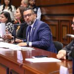 Propone Kuri regular acceso de menores a redes sociales