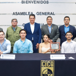 Estudiantes UPQ reciben formación en Data Centers